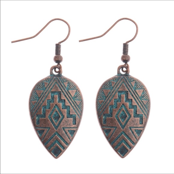 Blue patina copper tribal design dangle earrings - Picture 2 of 7